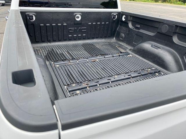 GMC Sierra 2500HD SLE Crew Cab 4WD 2015