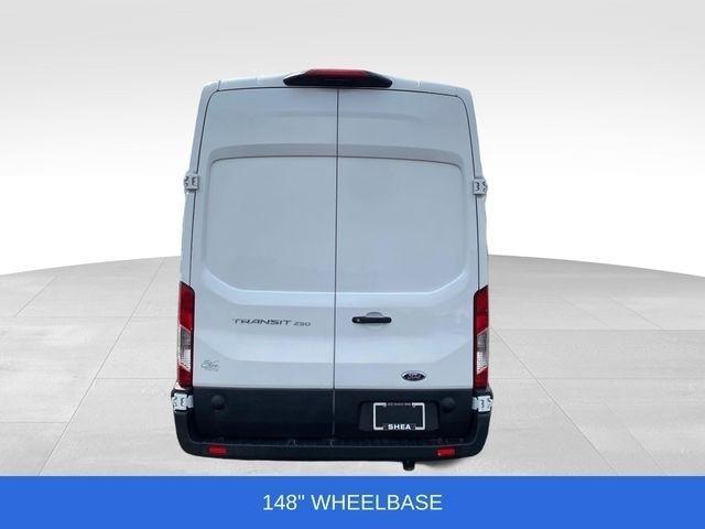 Ford Transit 250 Van High Roof w/Sliding Pass. 148-in. WB EL 2025