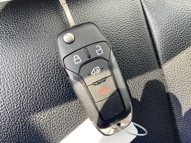 Ford Transit 250 Van High Roof w/Sliding Pass. 148-in. WB EL 2025