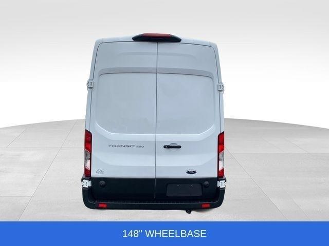 Ford Transit 250 Van High Roof w/Sliding Pass. 148-in. WB EL 2025