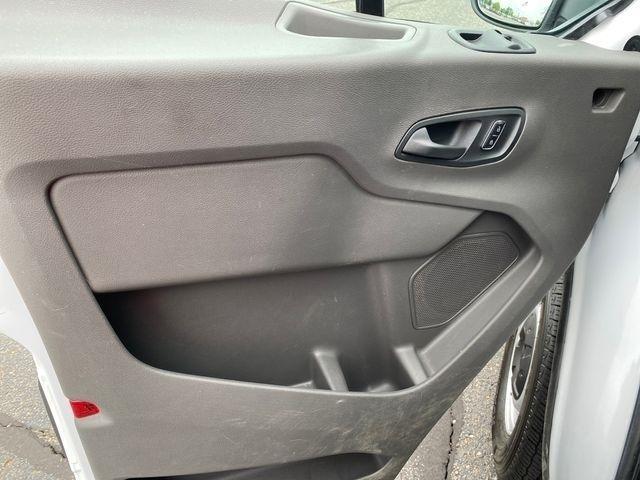 Ford Transit 250 Van High Roof w/Sliding Pass. 148-in. WB EL 2025