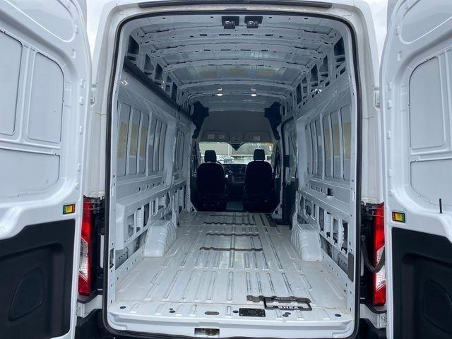 Ford Transit 250 Van High Roof w/Sliding Pass. 148-in. WB EL 2025