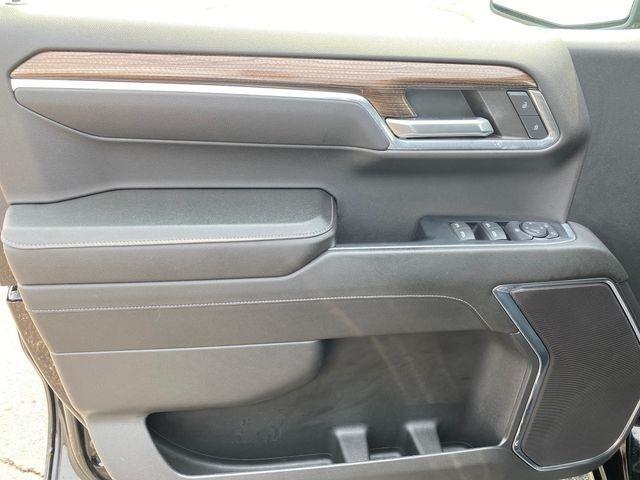 Chevrolet Silverado 1500 LT-L Crew Cab 4WD 2024