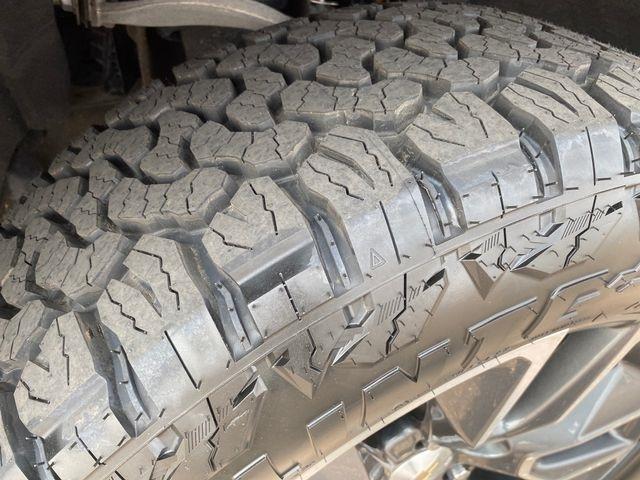Chevrolet Silverado 1500 LT-L Crew Cab 4WD 2024