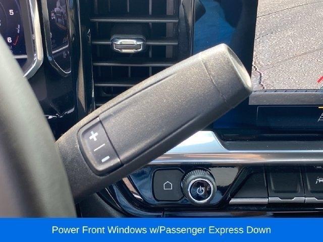 Chevrolet Silverado 1500 LT-L Crew Cab 4WD 2024