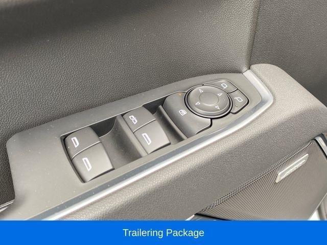 Chevrolet Silverado 1500 RST Crew Cab 4WD 2026