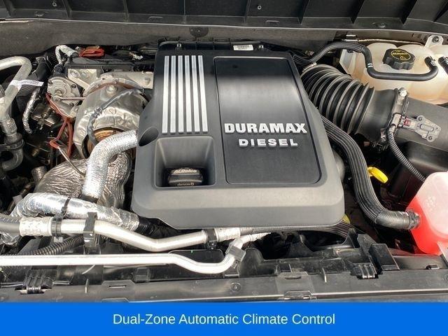 Chevrolet Silverado 1500 RST Crew Cab 4WD 2026