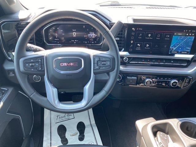 GMC Sierra 1500 SLT Crew Cab 4WD 2026