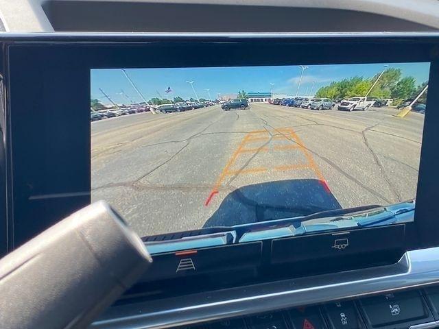 GMC Sierra 1500 SLT Crew Cab 4WD 2026