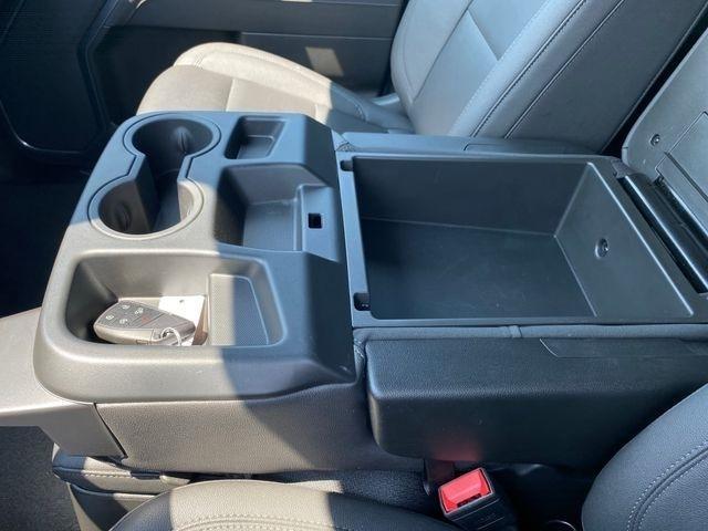 GMC Sierra 1500 SLT Crew Cab 4WD 2026