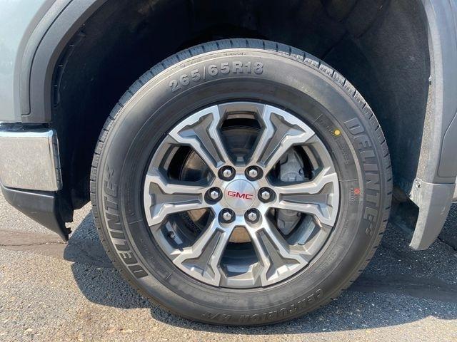 GMC Sierra 1500 SLT Crew Cab 4WD 2026