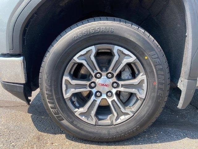 GMC Sierra 1500 SLT Crew Cab 4WD 2026