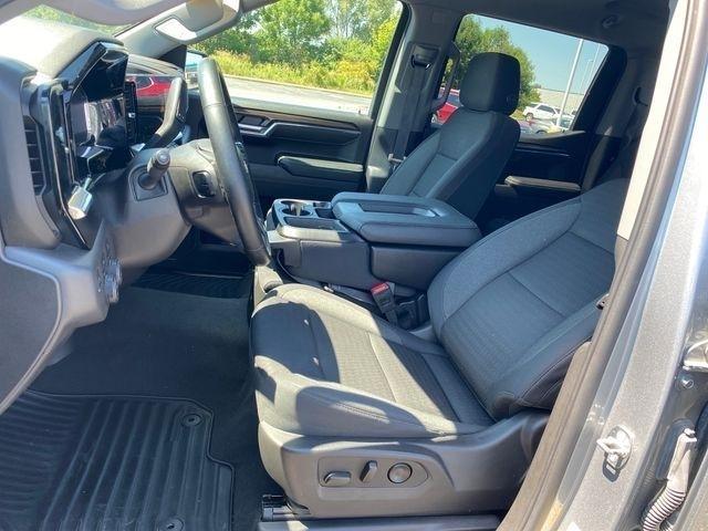 Chevrolet Silverado 1500 LT-L Crew Cab 4WD 2024