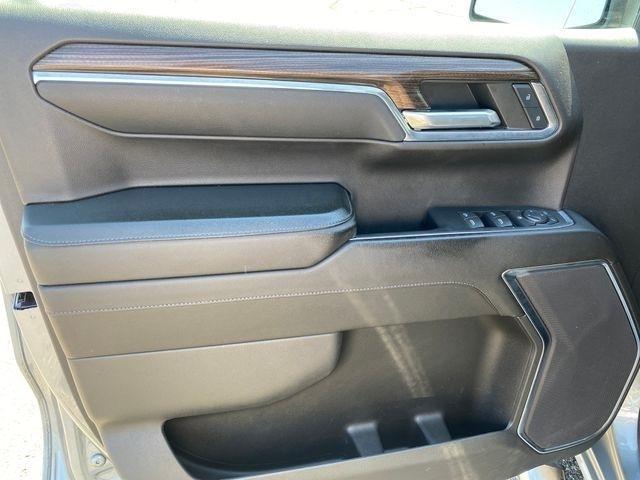 Chevrolet Silverado 1500 LT-L Crew Cab 4WD 2024