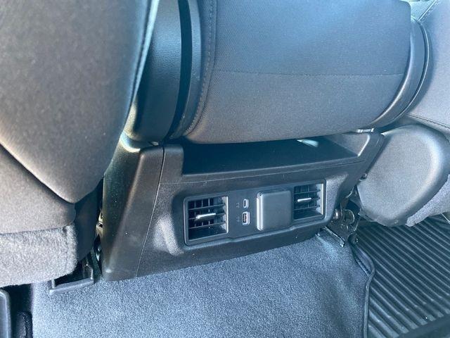 Chevrolet Silverado 1500 LT-L Crew Cab 4WD 2024