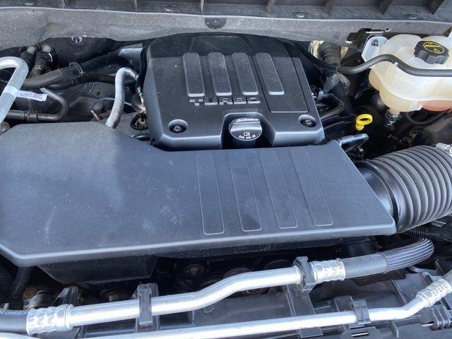 Chevrolet Silverado 1500 LT-L Crew Cab 4WD 2024