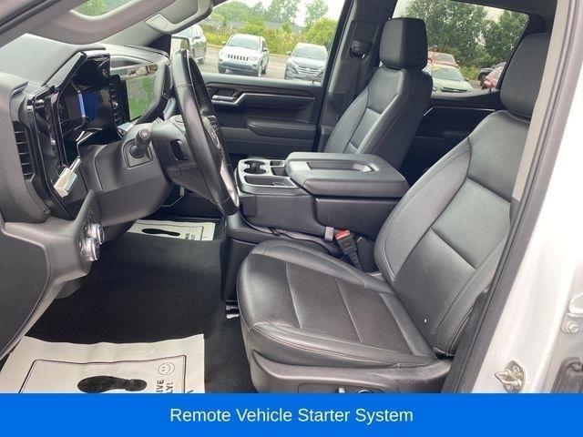 GMC Sierra 1500 SLT Crew Cab 4WD 2025