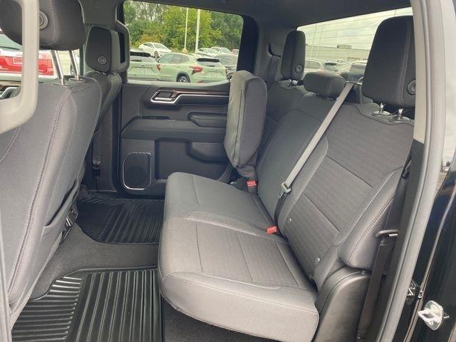 Chevrolet Silverado 1500 LT-L Crew Cab 4WD 2024