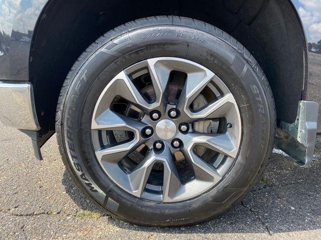 Chevrolet Silverado 1500 LT-L Crew Cab 4WD 2024