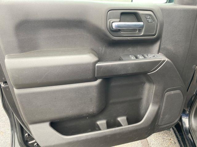 Chevrolet Silverado 1500 Trail Boss Custom Crew Cab 4WD 2023