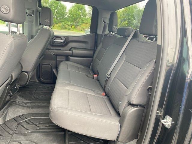 Chevrolet Silverado 1500 Trail Boss Custom Crew Cab 4WD 2023