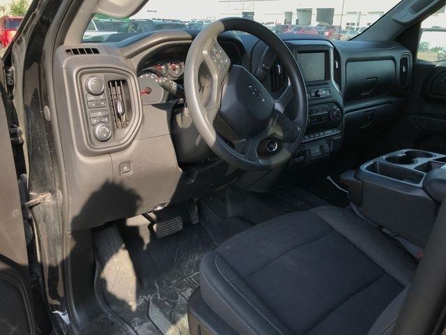 Chevrolet Silverado 1500 Trail Boss Custom Crew Cab 4WD 2023