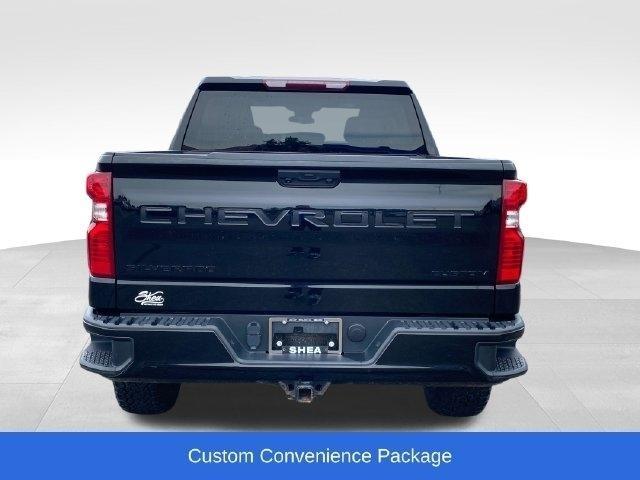 Chevrolet Silverado 1500 Trail Boss Custom Crew Cab 4WD 2023