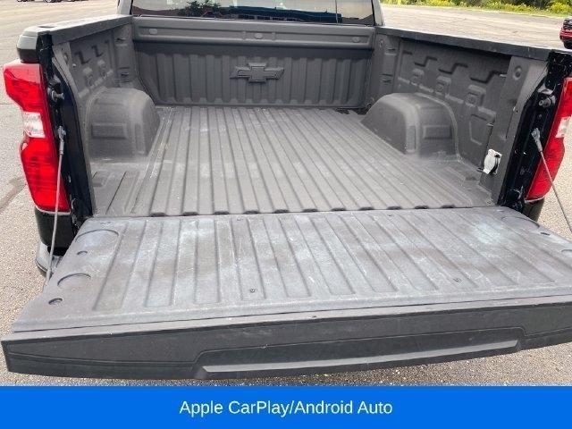 Chevrolet Silverado 1500 Trail Boss Custom Crew Cab 4WD 2023