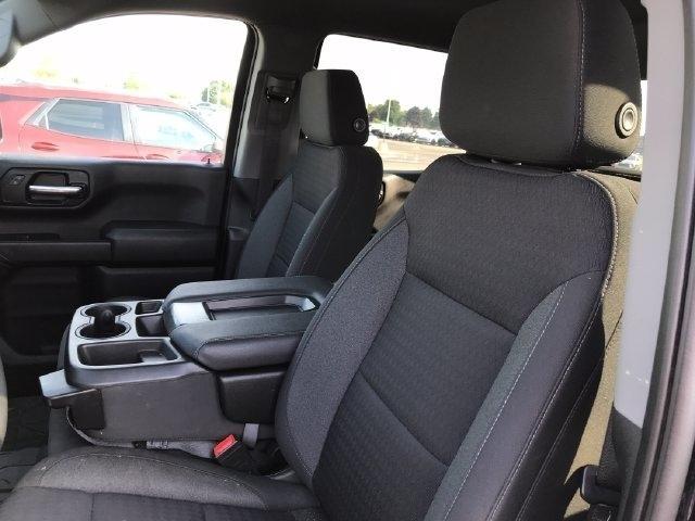 Chevrolet Silverado 1500 Trail Boss Custom Crew Cab 4WD 2023