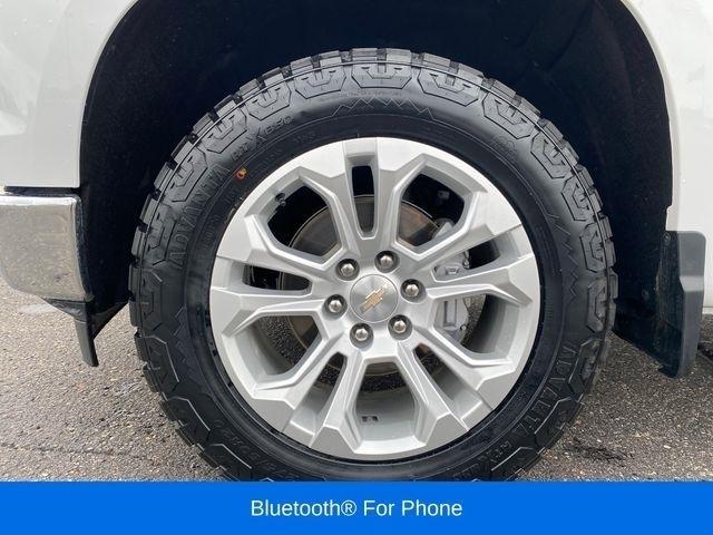 Chevrolet Silverado 1500 LTZ Crew Cab 4WD 2023