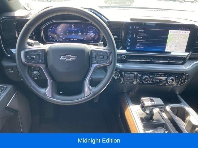 Chevrolet Silverado 1500 High Country Crew Cab 4WD 2025