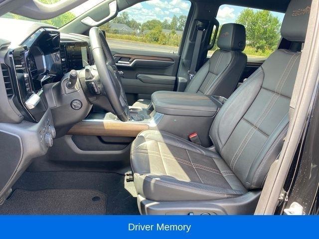 Chevrolet Silverado 1500 High Country Crew Cab 4WD 2025
