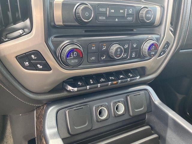 GMC Sierra 1500 Denali Crew Cab Long Box 4WD 2016