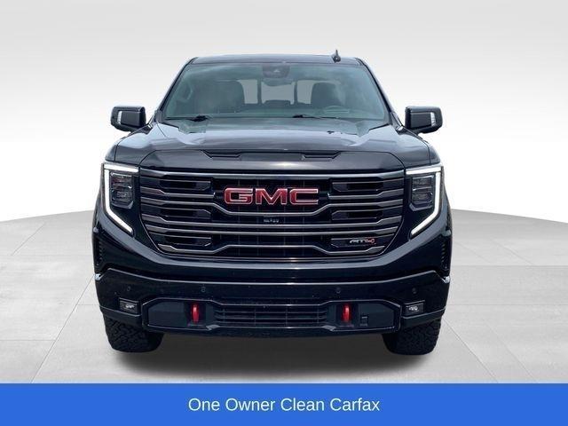 GMC Sierra 1500 AT4 Crew Cab 4WD 2025