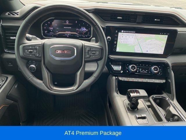 GMC Sierra 1500 AT4 Crew Cab 4WD 2025