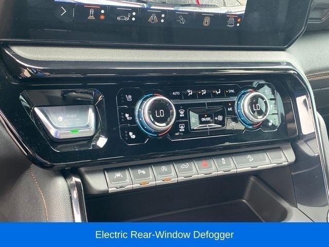 GMC Sierra 1500 AT4 Crew Cab 4WD 2025