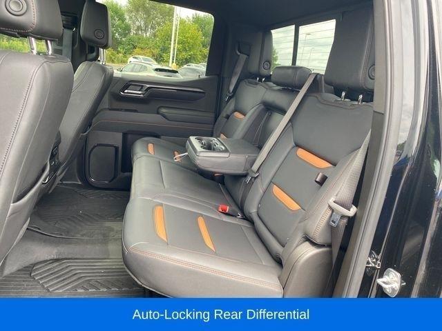 GMC Sierra 1500 AT4 Crew Cab 4WD 2025