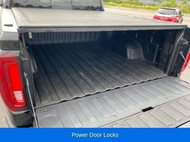 GMC Sierra 1500 AT4 Crew Cab 4WD 2025