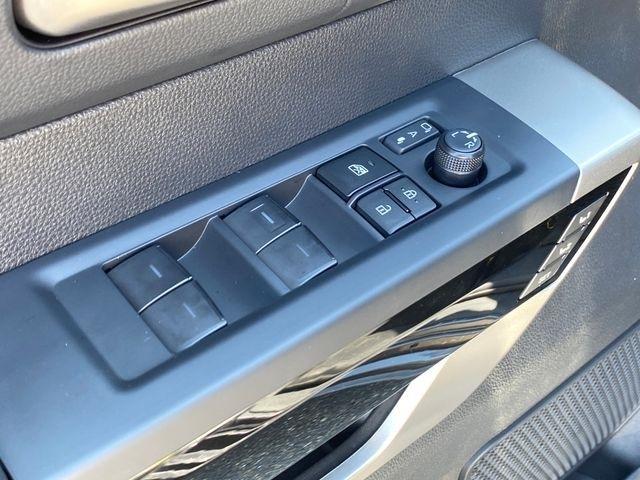 Toyota Tundra Limited CrewMax 4WD 2026