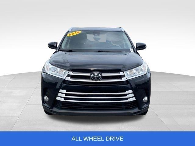Toyota Highlander SE AWD V6 2019