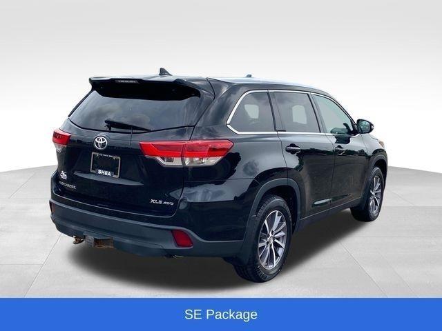 Toyota Highlander SE AWD V6 2019