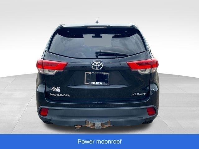 Toyota Highlander SE AWD V6 2019