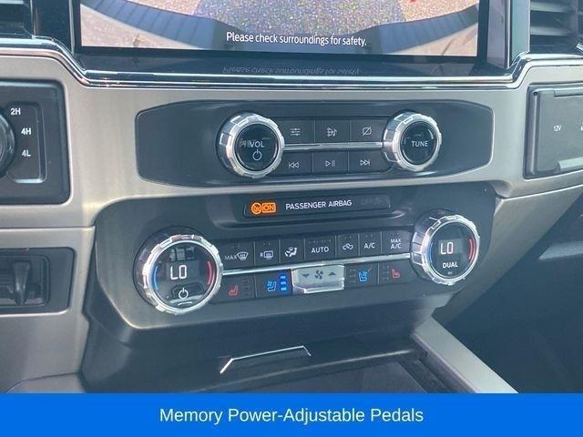 Ford F-250 SD Lariat Crew Cab 4WD 2022