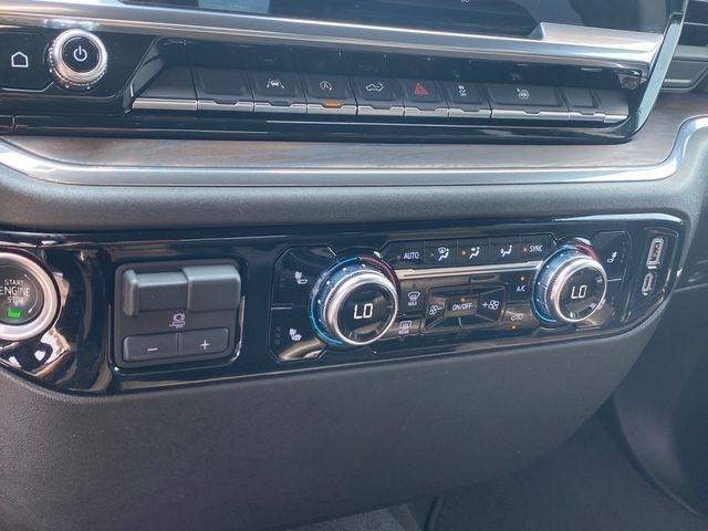 GMC Sierra 1500 SLT Crew Cab 2WD 2025