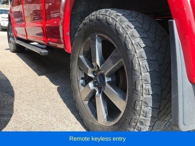 Ford F-150 XL SuperCrew 5.5-ft. Bed 4WD 2015
