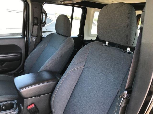 Jeep Wrangler Sport 2024