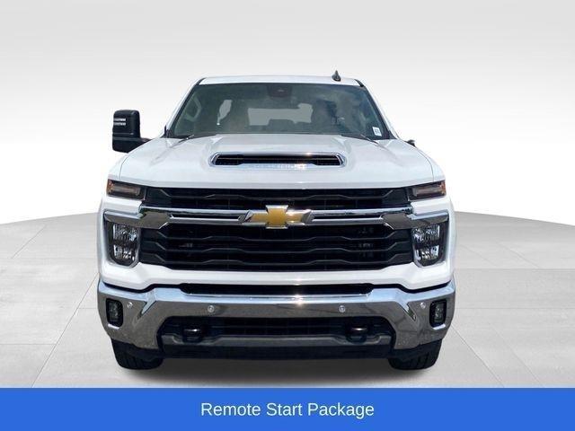 Chevrolet Silverado 3500HD LT Crew Cab 4WD 2025