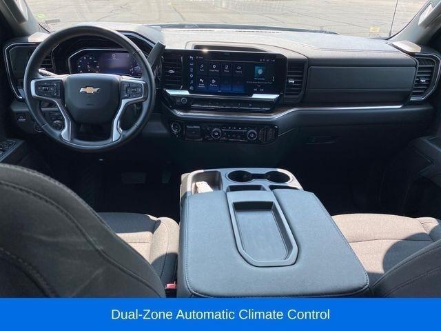 Chevrolet Silverado 1500 LT Crew Cab 4WD 2025