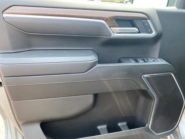 Chevrolet Silverado 1500 LT Crew Cab 4WD 2025