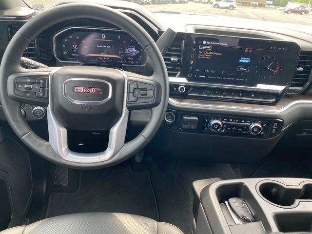 GMC Sierra 1500 SLT Crew Cab 4WD 2026